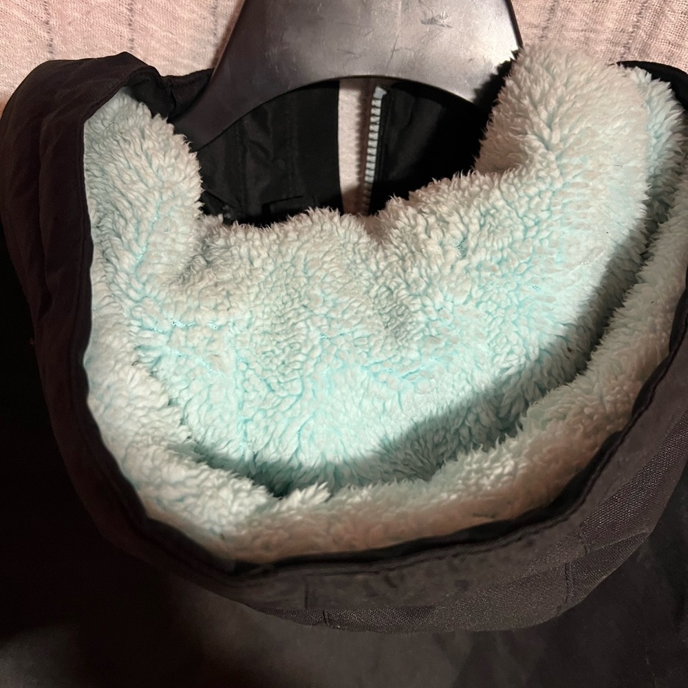 Swiss Tech Kids Black Winter Coat with Aqua Accents - Picture 7 of 7